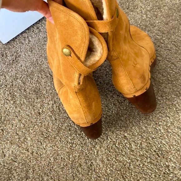 UGG Lynnea Brown Leather Suede Fold Over Shearling Cuff Clog Boots Size 8 - Picture 5 of 6